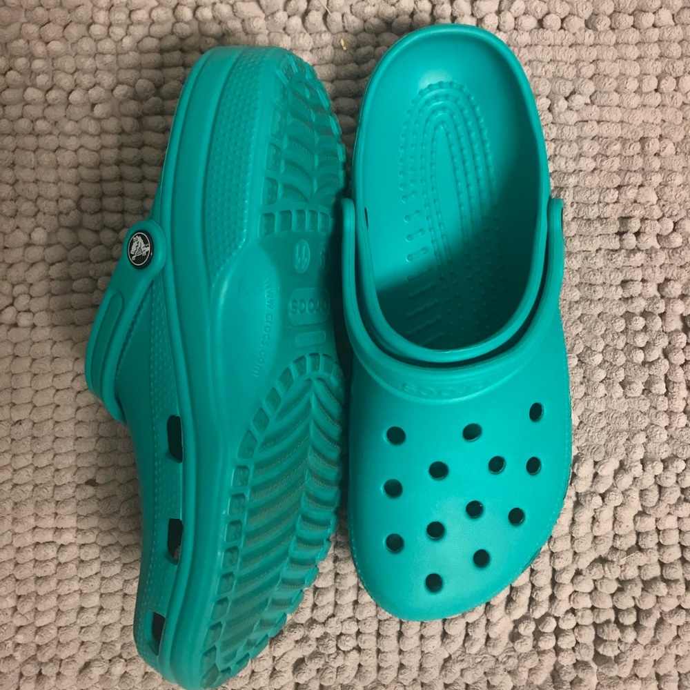 NWOT CROCS